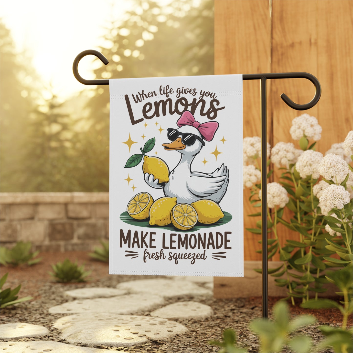 Garden Flag — "When Life Gives You Lemons Make Lemonade" Cute Duck Lemonade Yard Banner